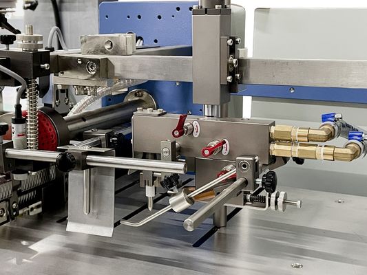Faltmaschine für Papierbroschüren mit Kreuzpapierfalte für kleine Pharmabroschüren