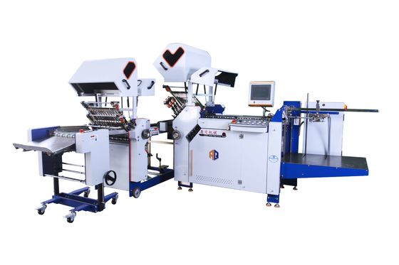 Industrielle Breitformat-Fachblatt-Faltmaschine mit Kreuzfalteinheit zum Einsetzen